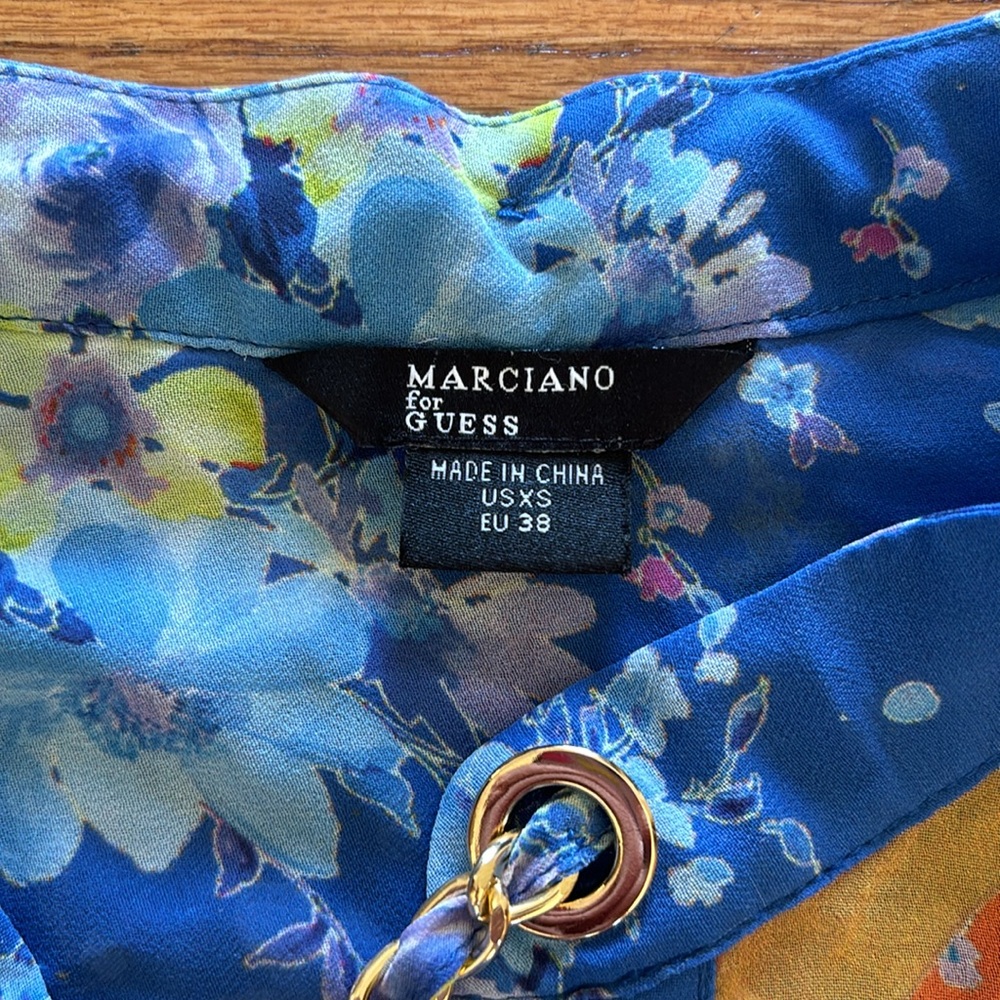 Guess Patterned Button Up Top - image 2